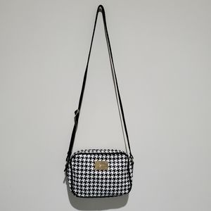 Segue Black and White Crossbody Bag